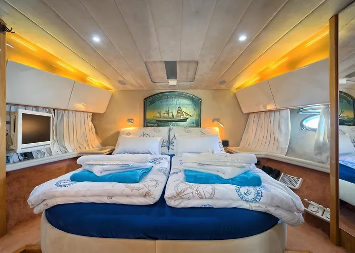 Luxury Yacht - Lex Of The Seas
