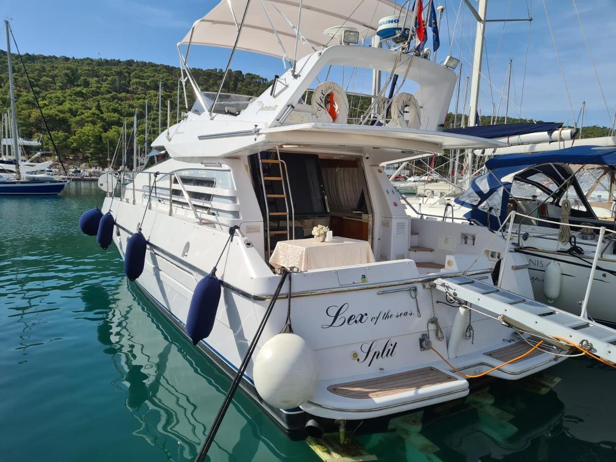 Hotel na wodzie Luxury Yacht - Lex Of The Seas